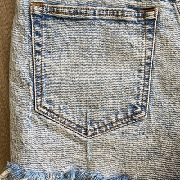 Abercrombie and Fitch Shorts - Picture 7 of 8